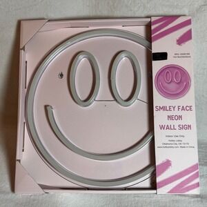 Pink Smiley Face LED Neon Wall Sign USB Plug-In, 13"x13," New in Box